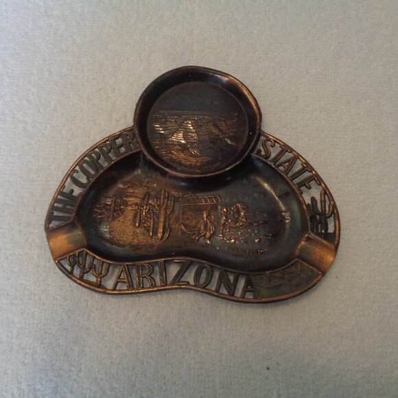 VINTAGE & RETRO COPPERY ARIZONA METAL PICTURES WRITING ASHTRAY MADE IN JAPAN - Picture 5 of 5